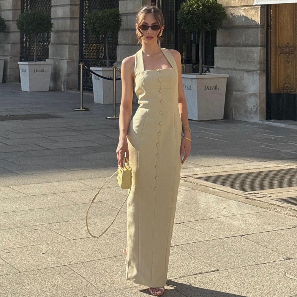 Dame Elegant Maxiklänning med halterneck och eleganta knapppdetaljer Mirla-Eva Jonsson
