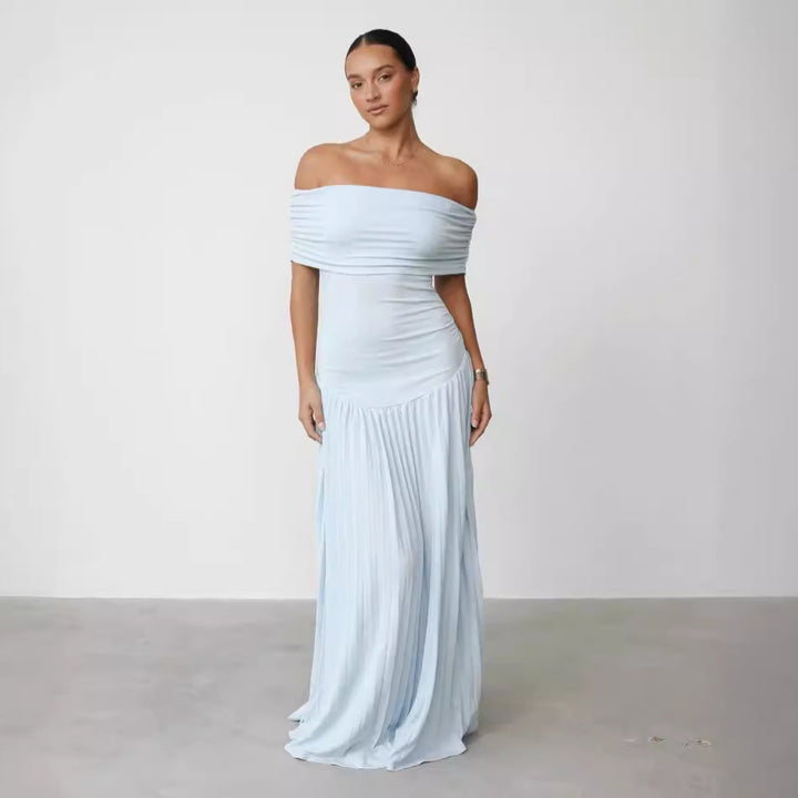 Dame Elegant Off-Shoulder Maxiklänning med Faldetaill och figurspelande snitt Mirla-Eva Jonsson