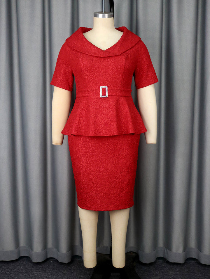 Dame Elegant Peplum Klänning med snygg krage och glittrande bälte detalj Mirla-Eva Jonsson