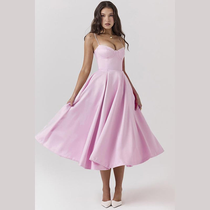 Dame Elegant Satin Aftonklänning med svängande kjol och justerbara spaghetti-remmar Mirla-Eva Jonsson