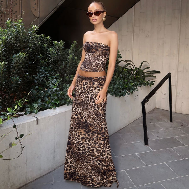Dame Elegant Stranddress med färgglad randigt mönster Mirla-Eva Jonsson