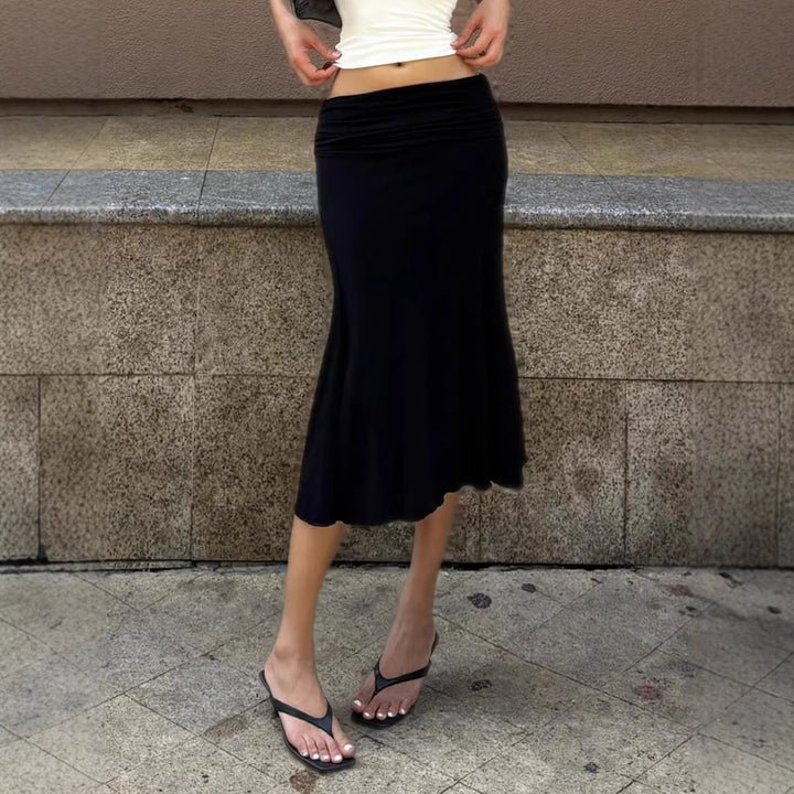 Dame Elegant Wrap skirt with gathered waist and flared hem Mirla-Eva Jonsson