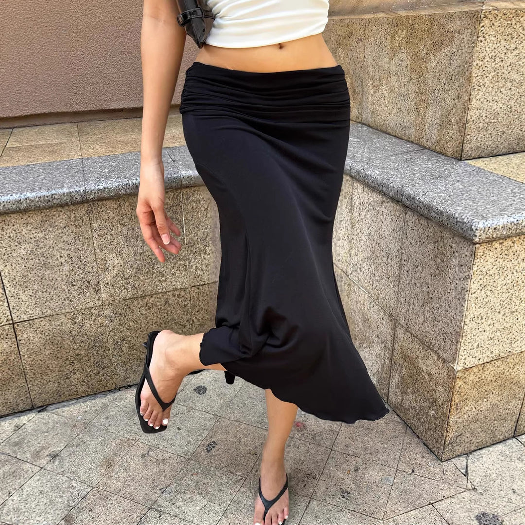 Dame Elegant Wrap skirt with gathered waist and flared hem Mirla-Eva Jonsson