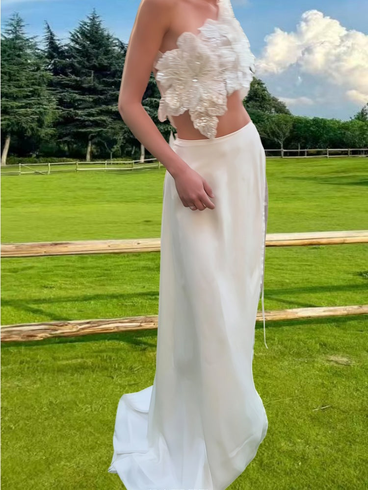 Dame Elegant brudklänning med floral applikation och svängande kjol Mirla-Eva Jonsson