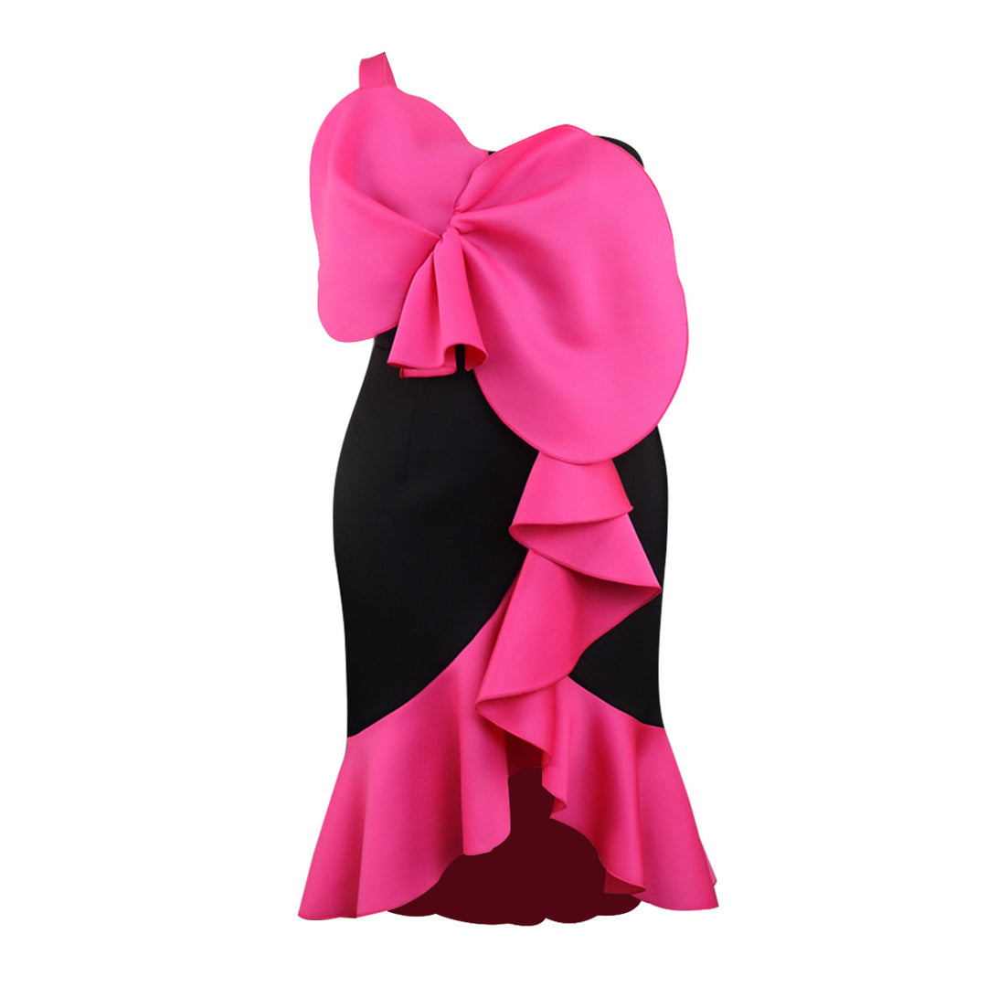 Dame Elegant cocktail dress with statement ruffle design and plus size Mirla-Eva Jonsson
