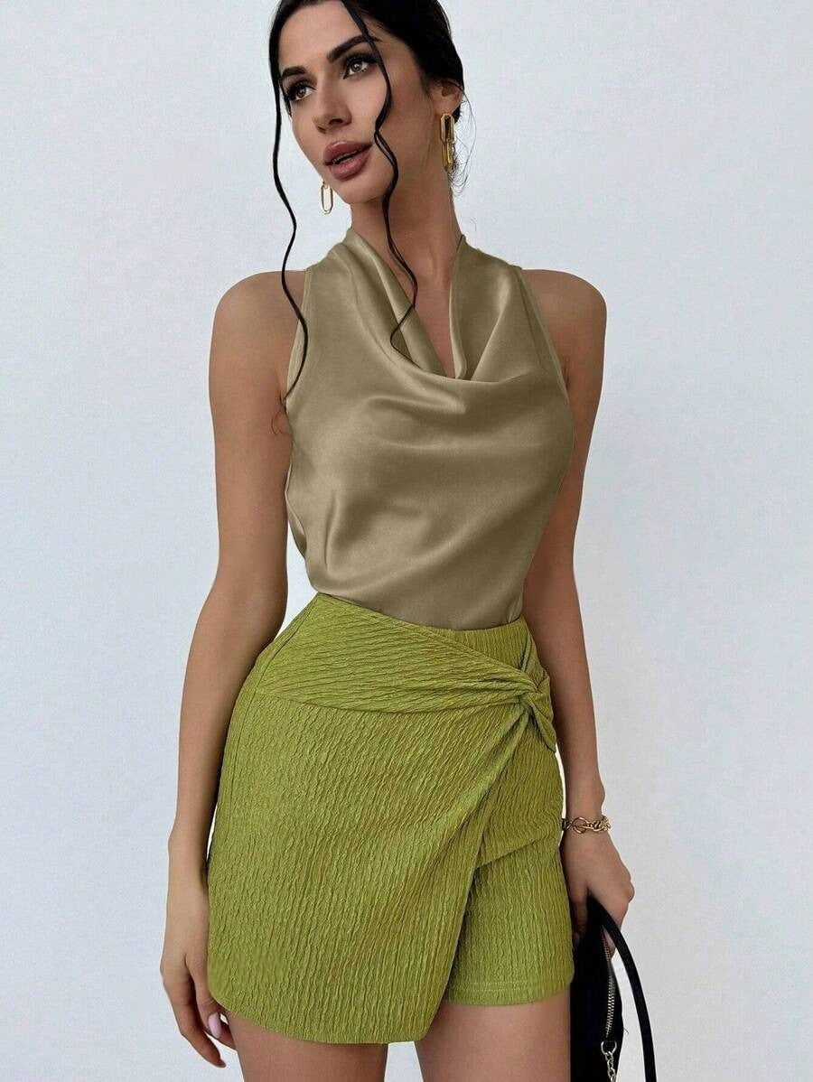 Dame Elegant satin top with chic waterfall neckline Mirla-Eva Jonsson