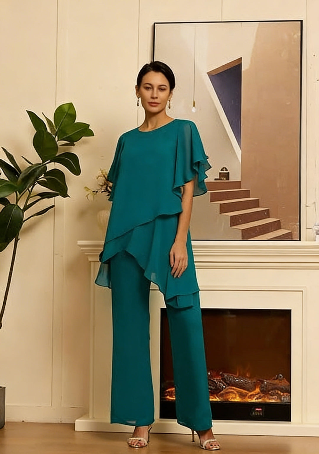 Dame Elegant tvådelad set med luftiga ärmar och asymmetrisk fåll Mirla-Eva Jonsson