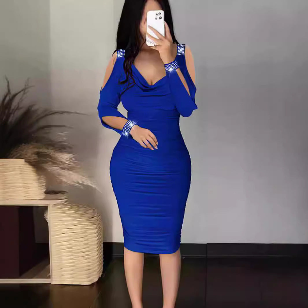 Dame Figurbetonat Cocktailklänning med detaljerad rynkning och Off-Shoulder-ärmar Mirla-Eva Jonsson