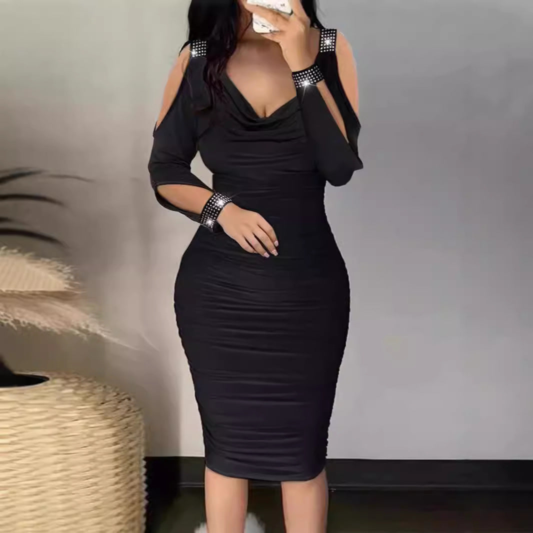 Dame Figurbetonat Cocktailklänning med detaljerad rynkning och Off-Shoulder-ärmar Mirla-Eva Jonsson