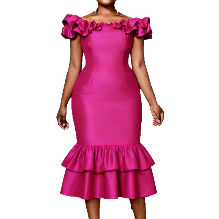 Dame Figurbetontes Abendkleid mit Rüschensaum Mirla-Eva Jonsson