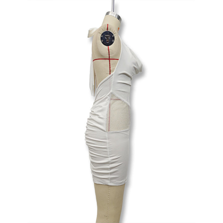 Dame Figurtilpasset Minikjole med elegant Halterneck og raffineret Drapering Mirla-Eva Jonsson