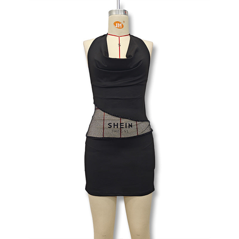 Dame Figurtilpasset Minikjole med elegant Halterneck og raffineret Drapering Mirla-Eva Jonsson