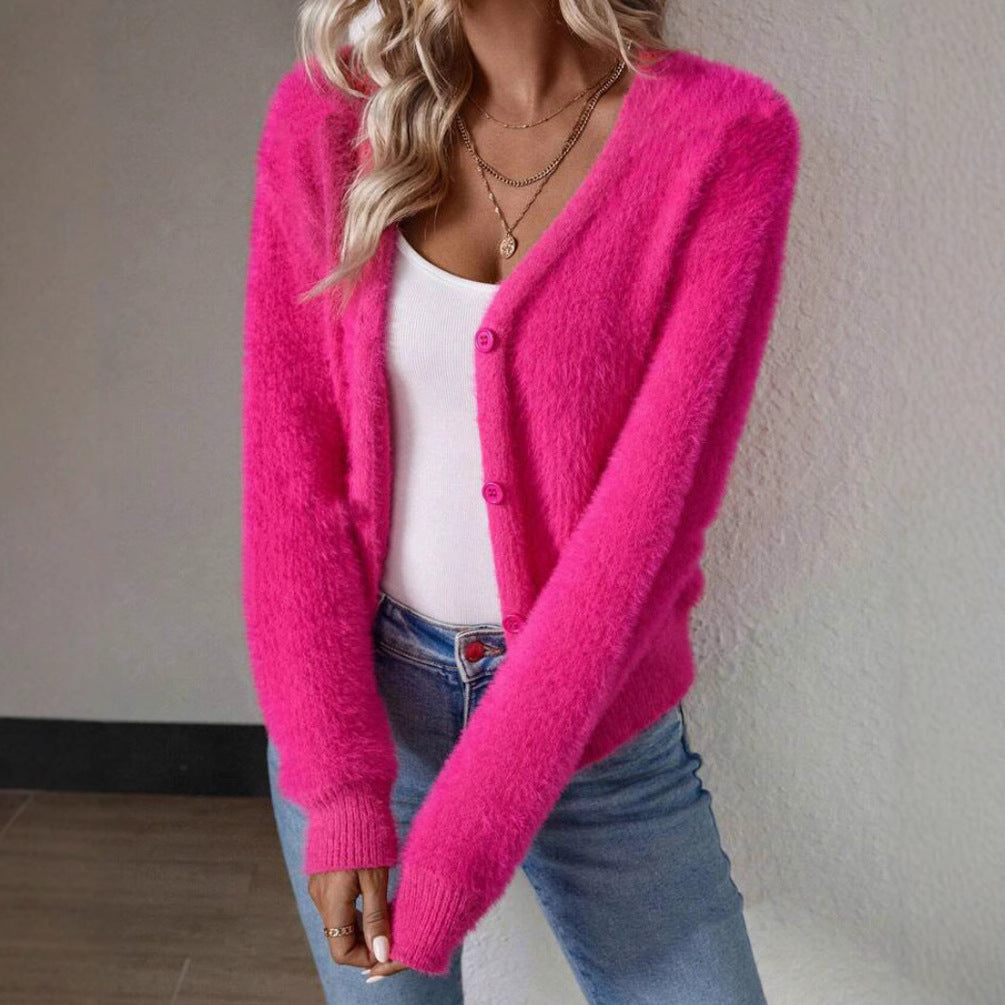 Dame Fuzzy V-Hals Cardigan med knappdetalj Eva Jonsson-Eva Jonsson