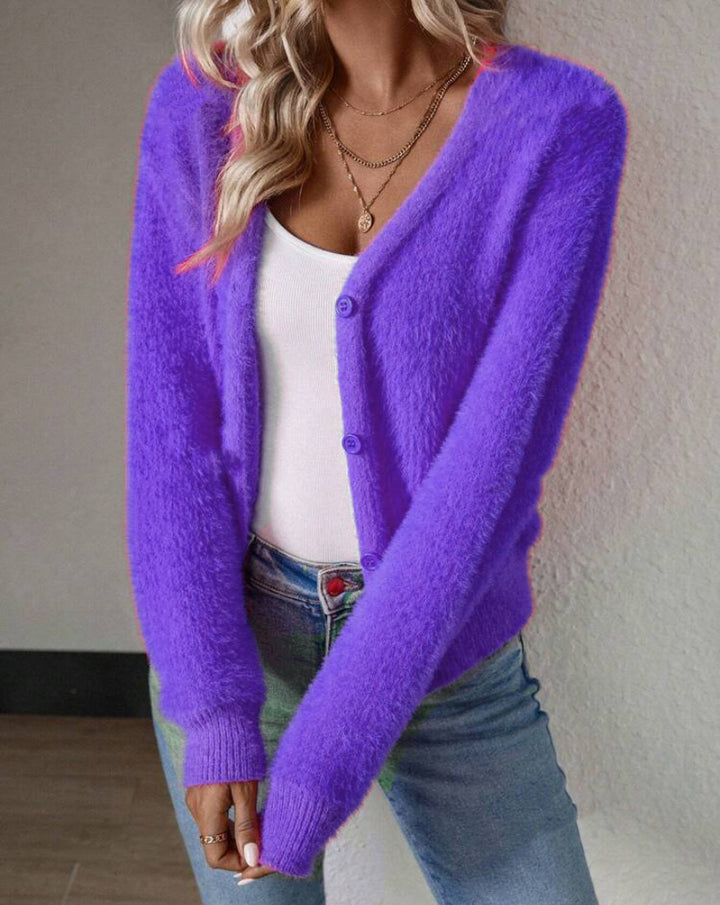 Dame Fuzzy V-Hals Cardigan med knappdetalj Eva Jonsson-Eva Jonsson