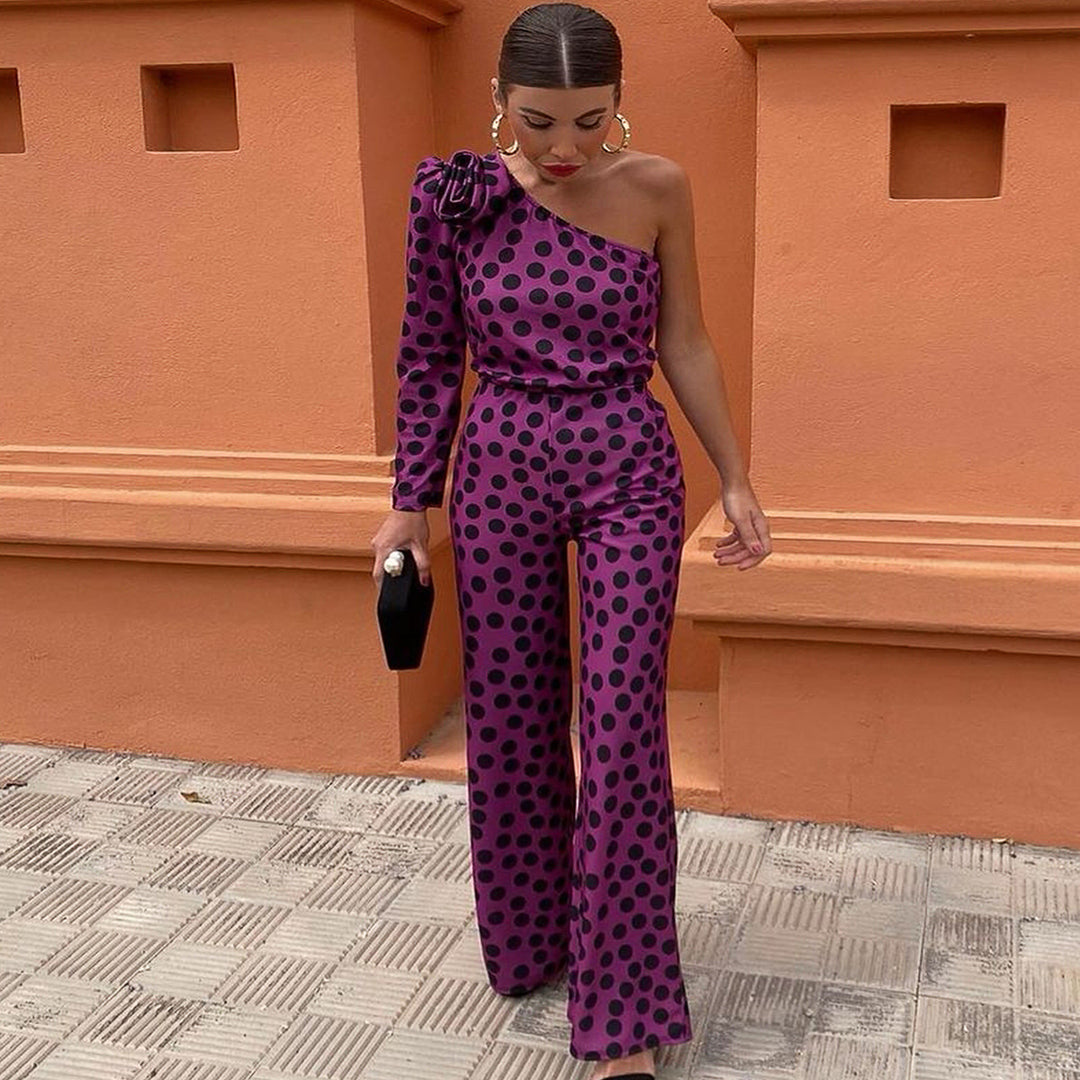 Dame Glamoröst Jumpsuit med asymmetrisk design och volangdetalj Mirla-Eva Jonsson