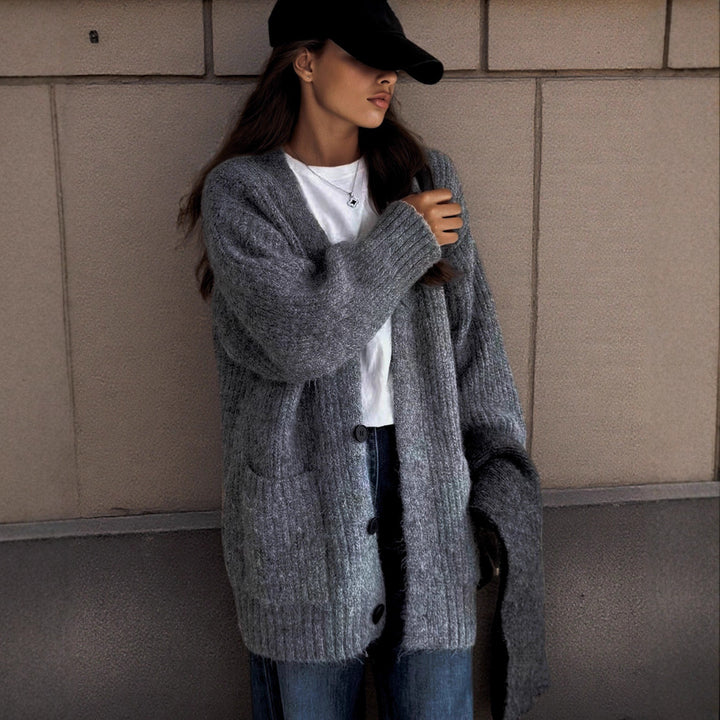 Dame Grovstickad Cardigan med unika strukturmönster och praktiska fickor Eva Jonsson-Eva Jonsson