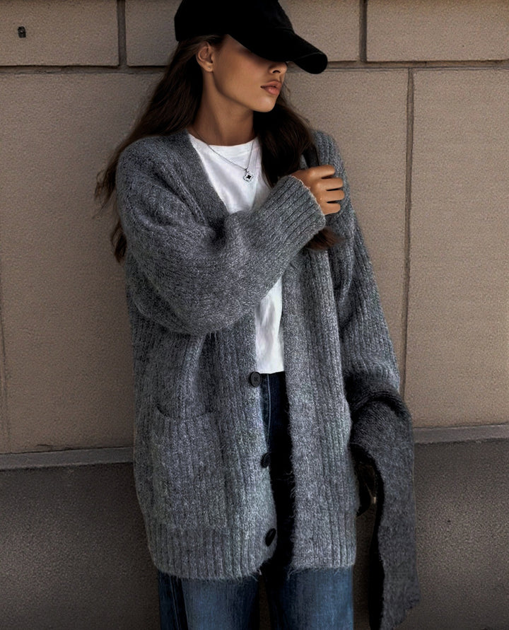 Dame Grovstickad Cardigan med unika strukturmönster och praktiska fickor Eva Jonsson-Eva Jonsson