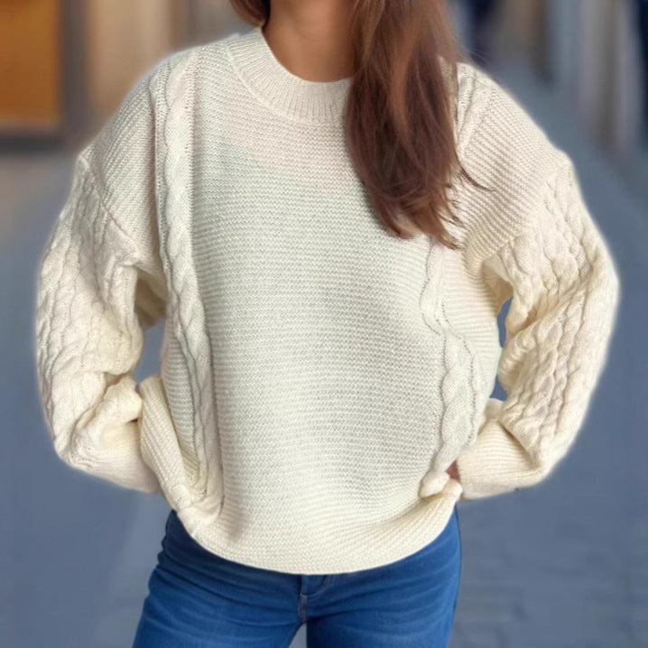 Dame Grovstickad tröja med eleganta flätmönster och avslappnad passform Eva Jonsson-Eva Jonsson