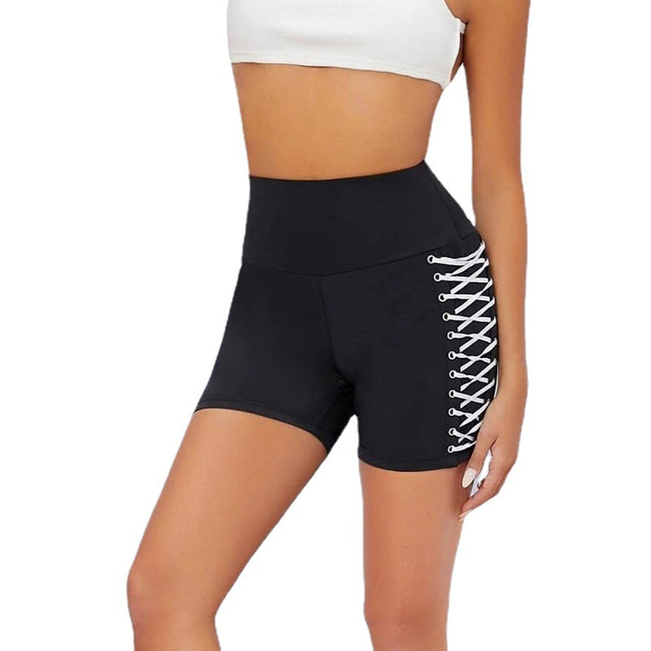 Dame Högmidjade träningsshorts med dekorativ snördesign Mirla-Eva Jonsson