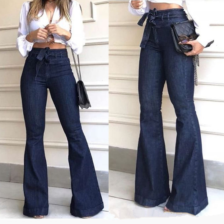 Dame Högt skurna Flared Jeans med stiligt bälte och fransad fåll Mirla-Eva Jonsson
