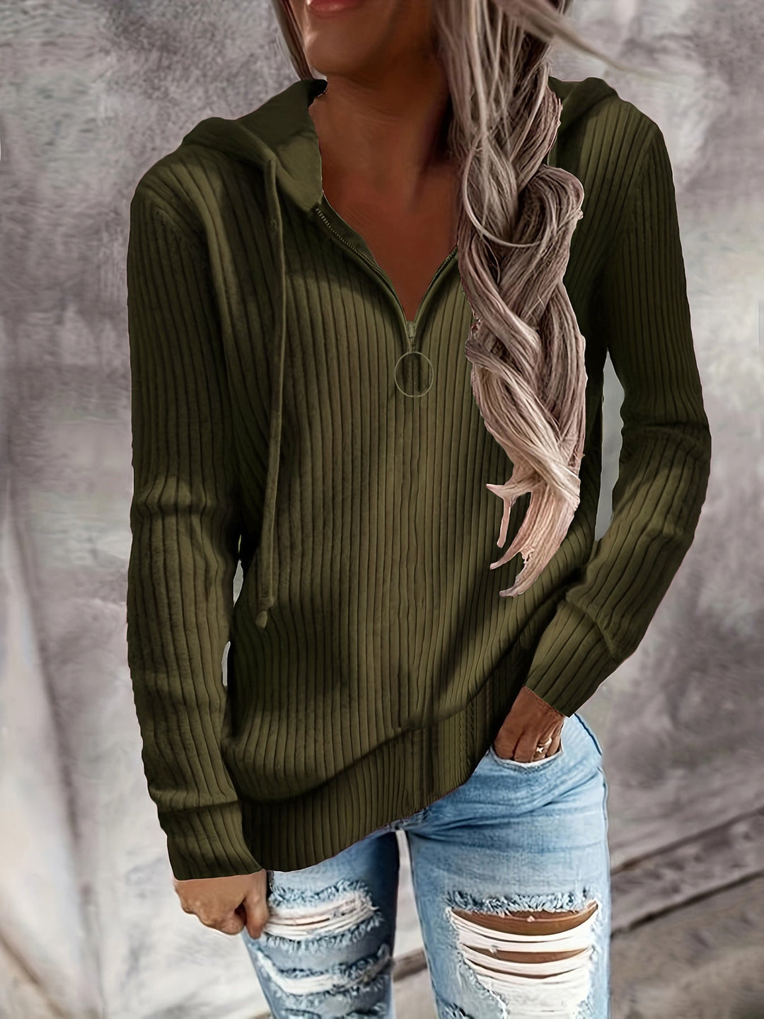 Dame Hoodie med dragkedja och avslappnad ribbad stickdesign Mirla-Eva Jonsson