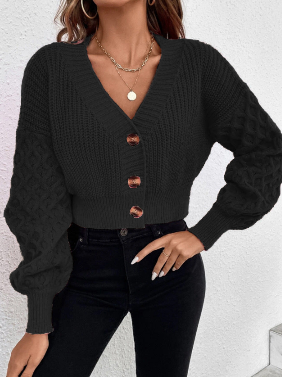 Dame Kofta med Kabelmönster och Formskön Design Mirla-Eva Jonsson