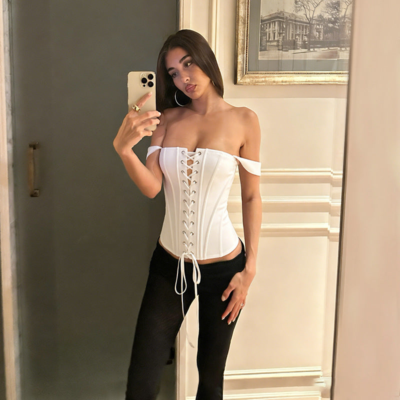 Dame Korsett-Topp med off-shoulder design och dekorativa snördetaljer Mirla-Eva Jonsson