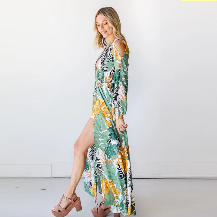 Dame Maxi-Kaftan med blommönster och djup halsringning Mirla-Eva Jonsson