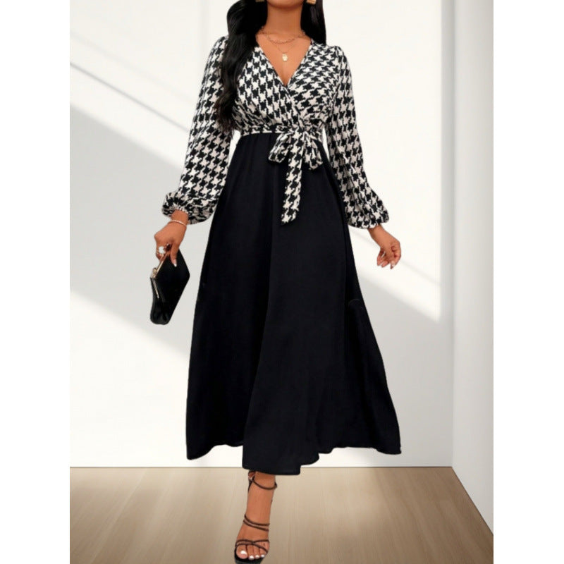Dame Maxi-klänning med korsknäppning och elegant houndstooth-mönster Mirla-Eva Jonsson