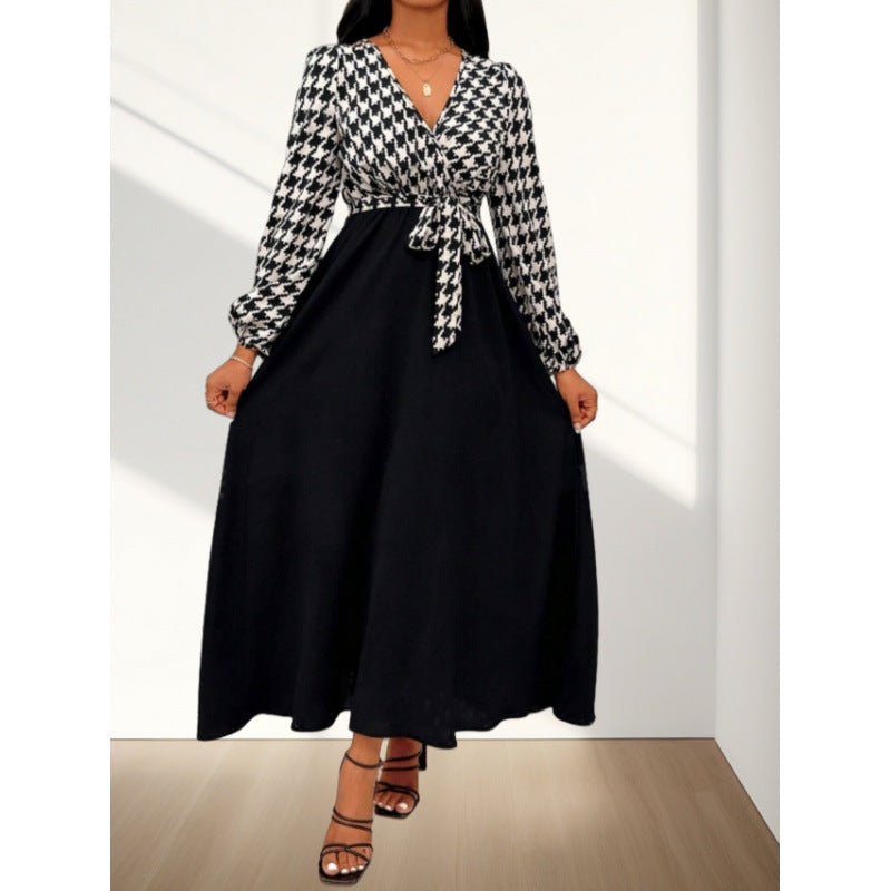 Dame Maxi-klänning med korsknäppning och elegant houndstooth-mönster Mirla-Eva Jonsson