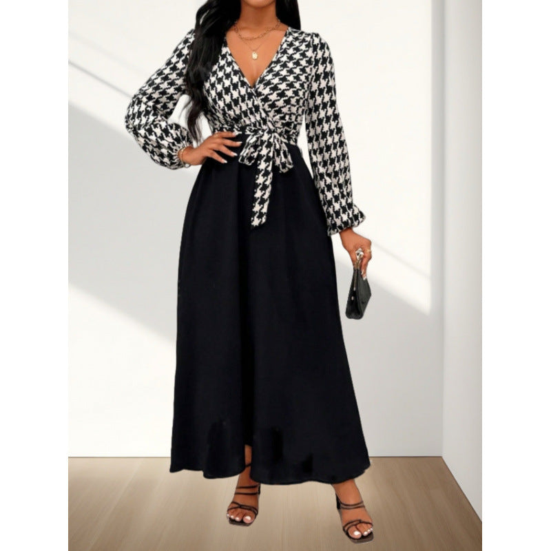 Dame Maxi-klänning med korsknäppning och elegant houndstooth-mönster Mirla-Eva Jonsson