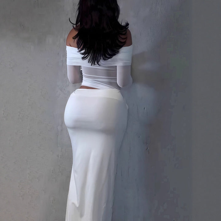 Dame Maxi-klänning med off-shoulder design och elegant drapering Mirla-Eva Jonsson