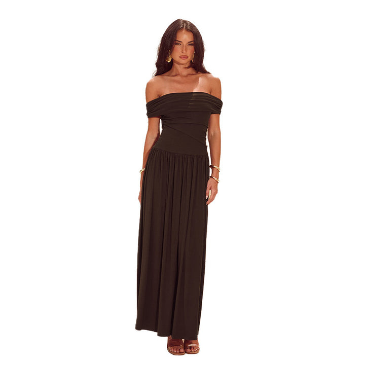 Dame Maxi-klänning med off-shoulder design och eleganta draperingar Mirla-Eva Jonsson