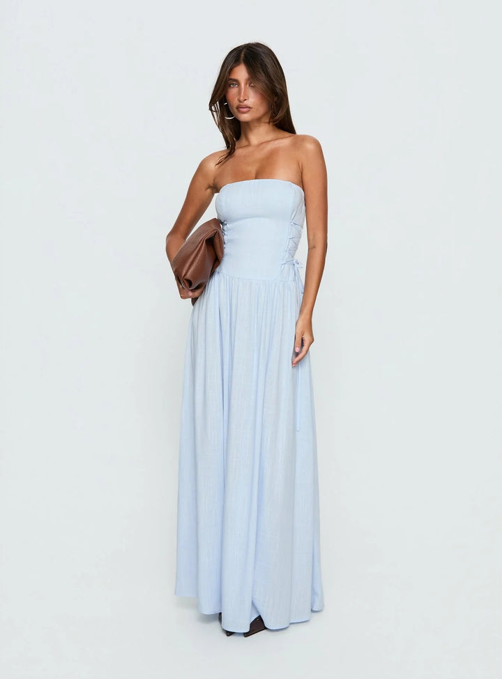 Dame Maxi-klänning med off-shoulder design och sidofliksdetaljer Mirla-Eva Jonsson