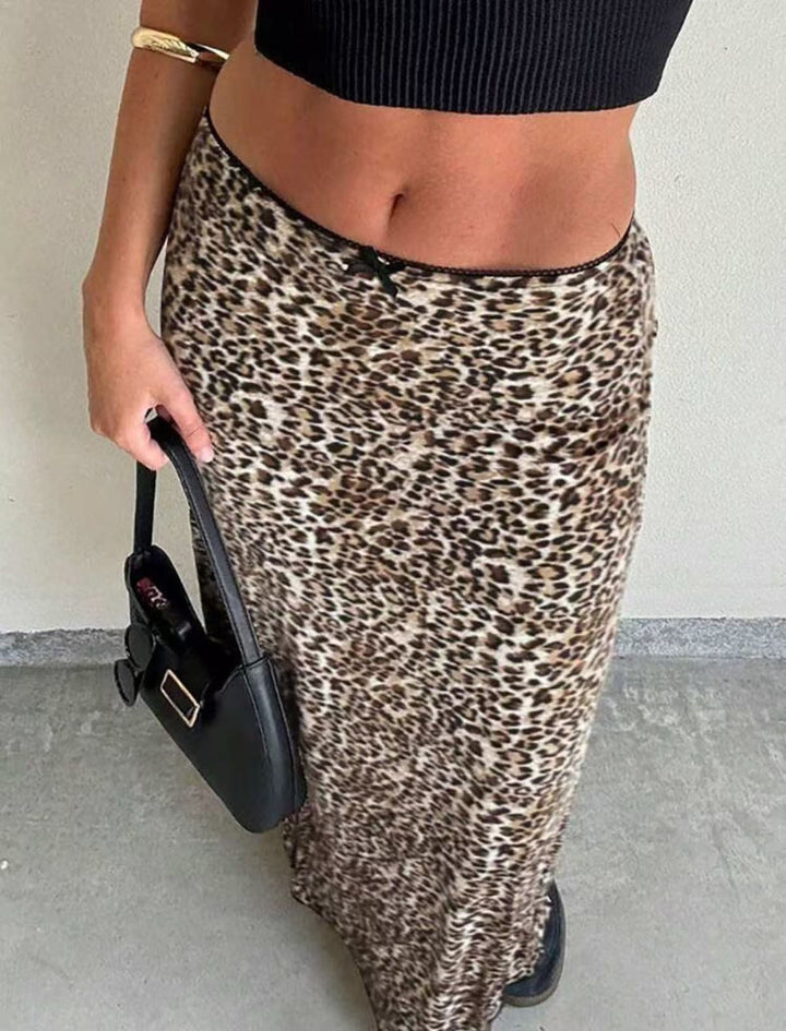 Dame Maxikjol med trendigt leopardmönster Mirla-Eva Jonsson