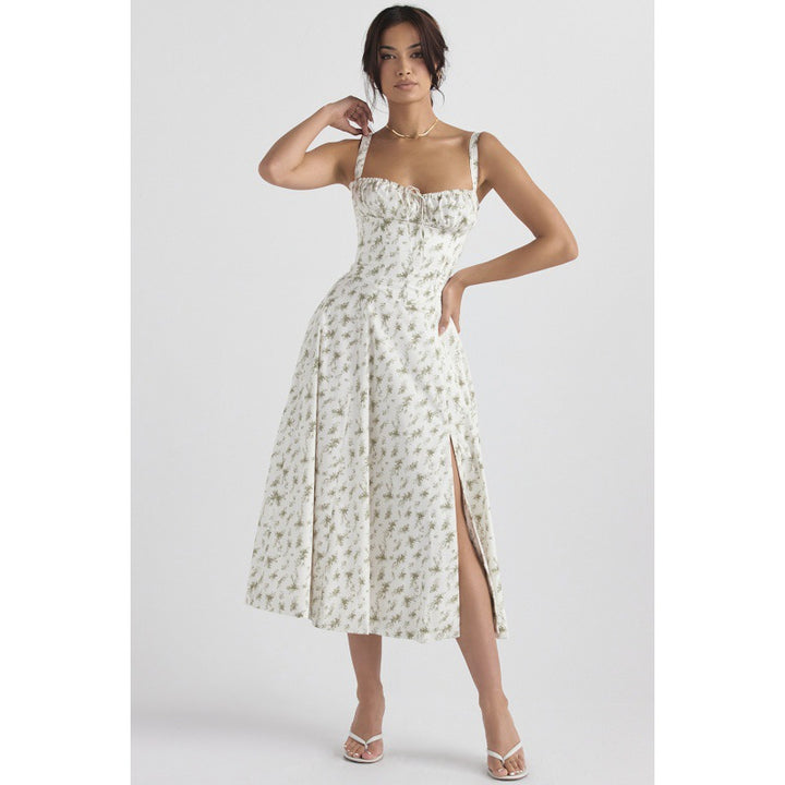 Dame Maxiklänning med blommönster och elegant slits Mirla-Eva Jonsson