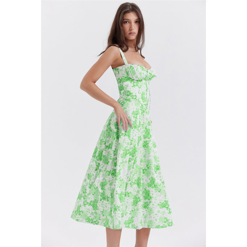 Dame Maxiklänning med blommönster och elegant slits Mirla-Eva Jonsson