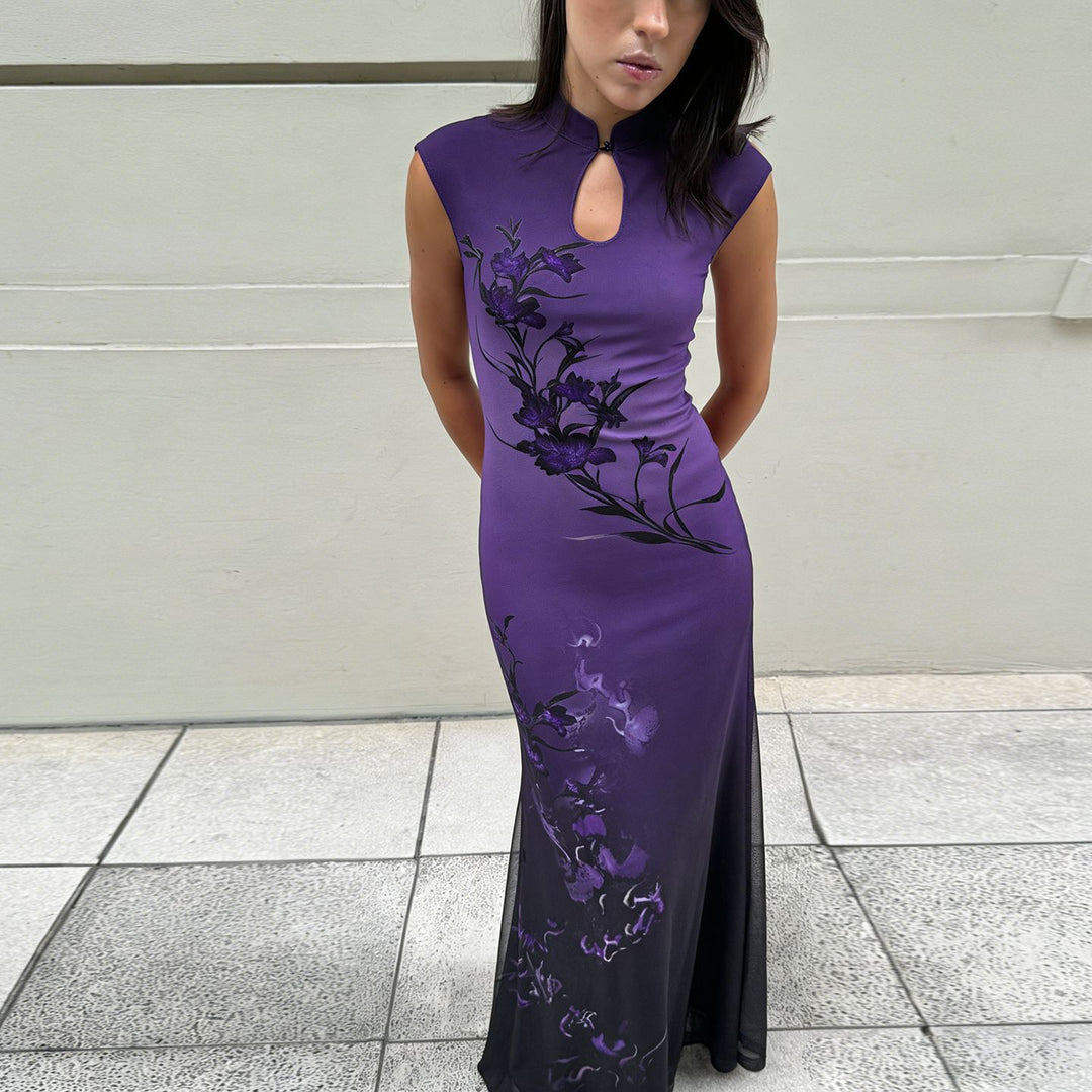 Dame Maxiklänning med elegant, blommigt mönster Mirla-Eva Jonsson