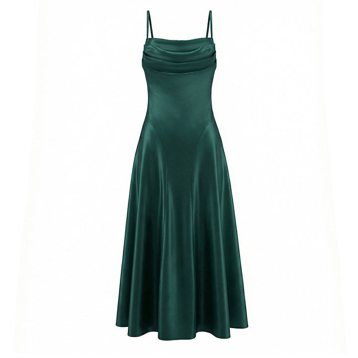 Dame Maxiklänning med elegant drapering och fin satinfinish Mirla-Eva Jonsson
