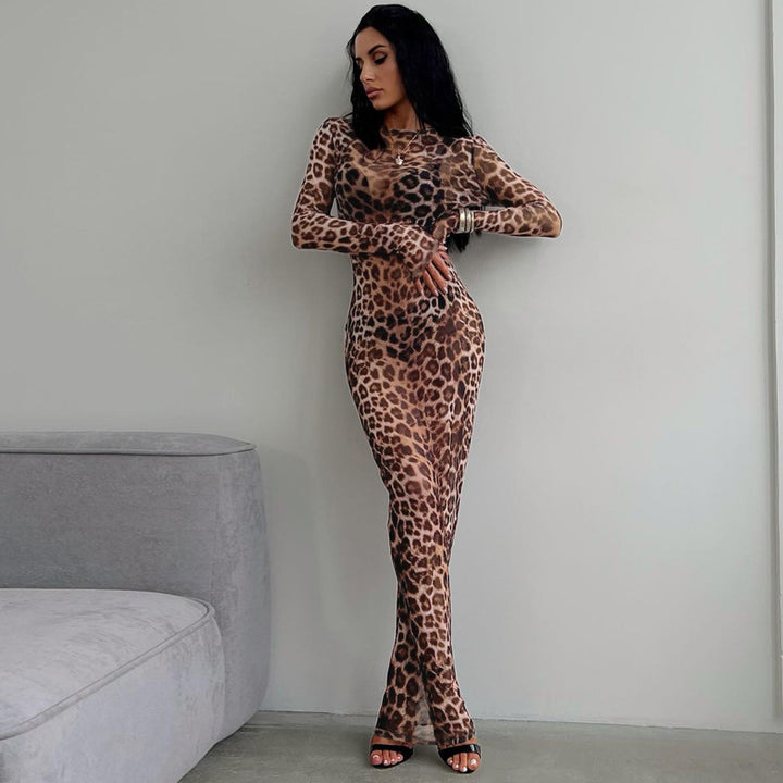 Dame Maxiklänning med elegant leopardmönster Mirla-Eva Jonsson