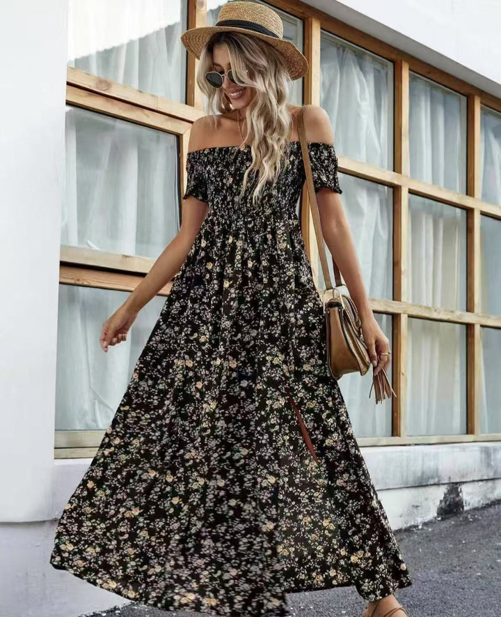 Dame Maxiklänning med off-shoulder silhuett och blommig design Mirla-Eva Jonsson