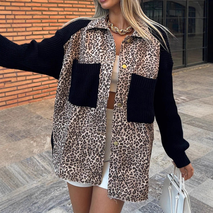 Dame Mode Leopardmönster Jacka med Stickärm och praktiska Fickor Mirla-Eva Jonsson