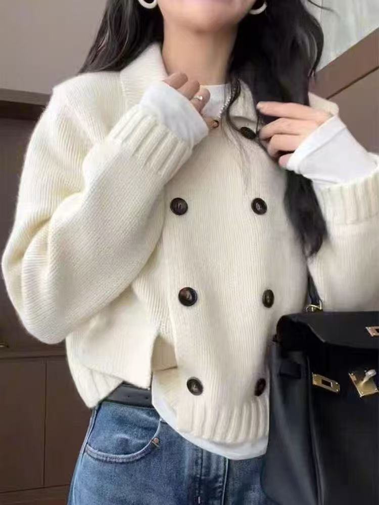 Dame Mode Stickad tröja med dubbel knappslå och rundhalsad Eva Jonsson-Eva Jonsson