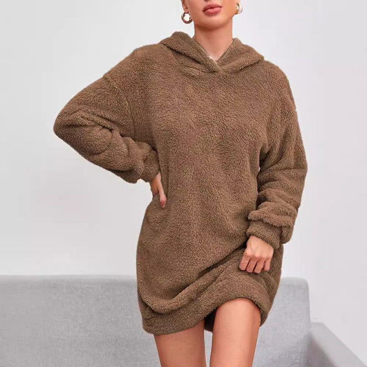 Dame Mysigt Oversized Hoodie Klänning i Mjuk Fleece Mirla-Eva Jonsson