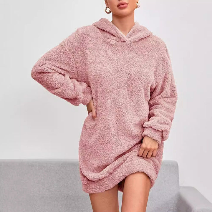 Dame Mysigt Oversized Hoodie Klänning i Mjuk Fleece Mirla-Eva Jonsson