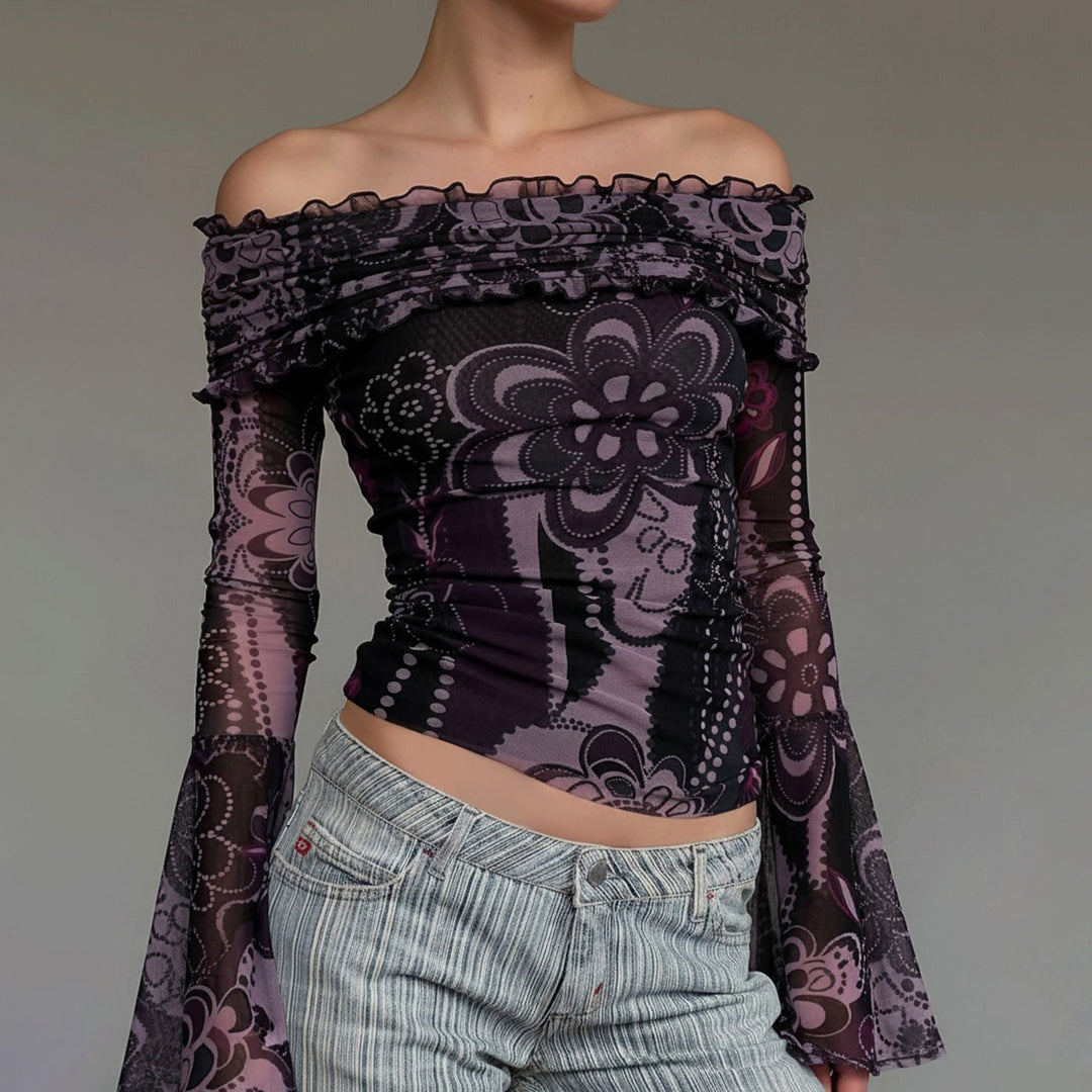 Dame Off-Shoulder Blus med eleganta ruffle detaljer och vida ärmar Mirla-Eva Jonsson