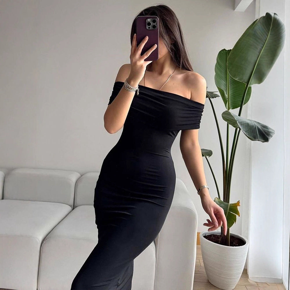 Dame Off-Shoulder Maxiklänning med raffinerade volangdetaljer Mirla-Eva Jonsson