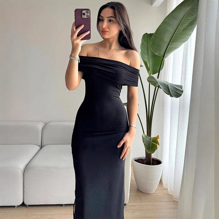 Dame Off-Shoulder Maxiklänning med raffinerade volangdetaljer Mirla-Eva Jonsson