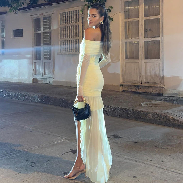 Dame Off-Shoulder Maxiklänning med volangdesign och figursytt snitt Mirla-Eva Jonsson