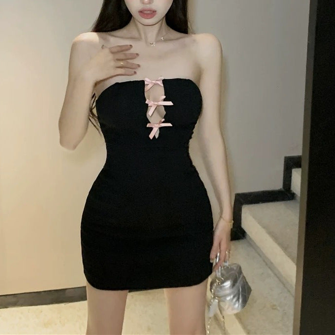Dame Off-Shoulder Mini Dress with Refined Lace-Up Detail Mirla-Eva Jonsson